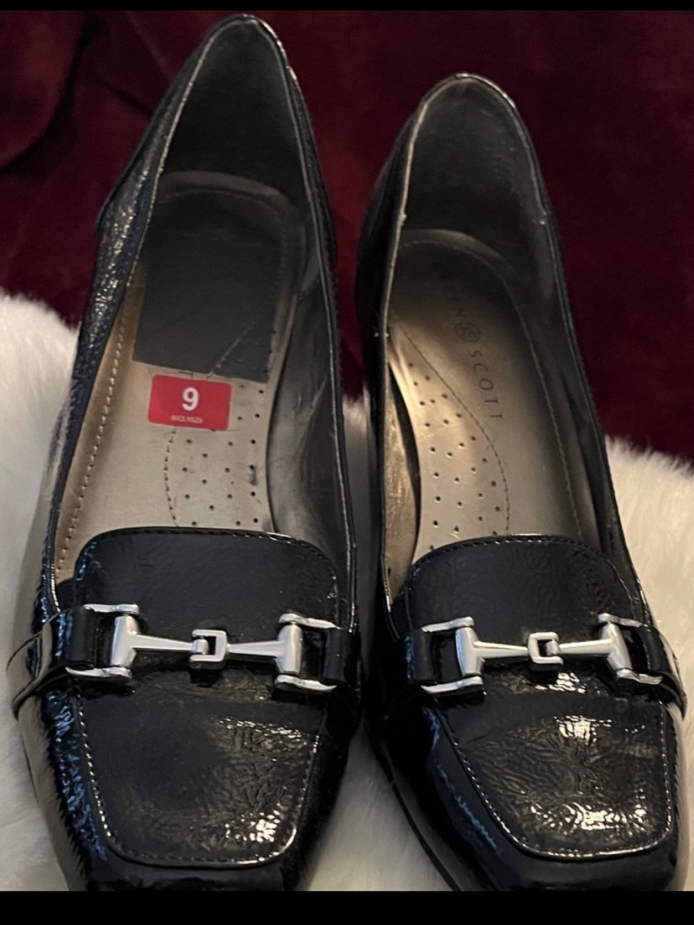Karen Scott  Glossy Black Heels with Silver Accent